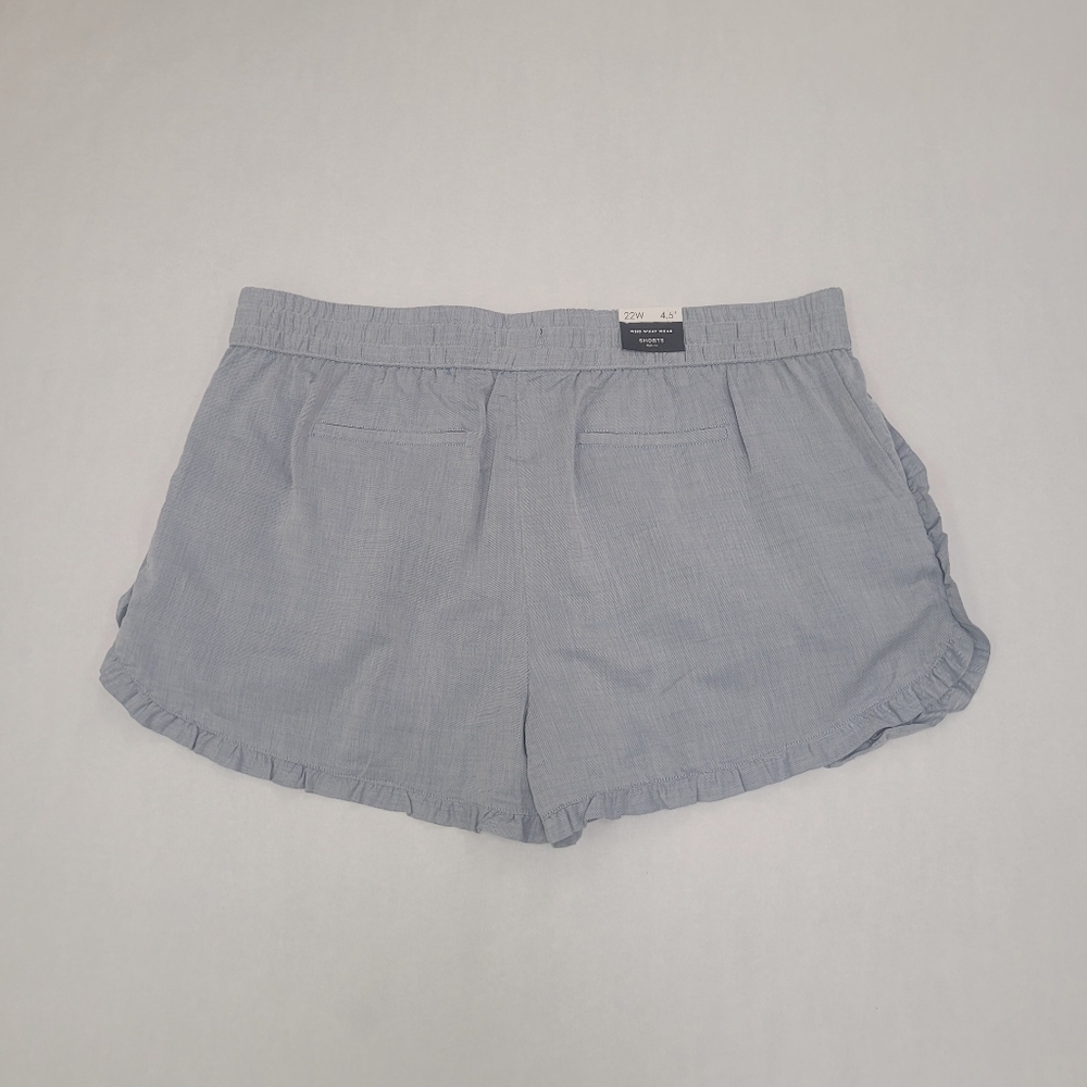 Who What Wear Ruffle Edge High Rise Shorts - Picture 9 of 9
